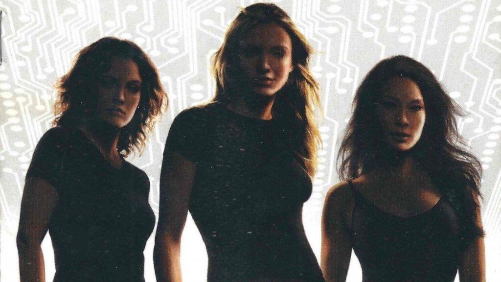 Lucy Liu, Cameron Diaz e Drew Barrymore, as três personagens principais do game Charlies Angels