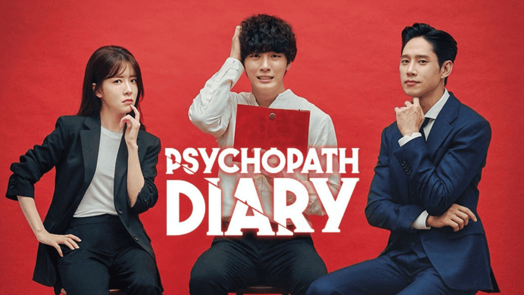 Imagem promocional do dorama Diário de um Psicopata, com os três protagonistas sentados diante de um fundo vermelho