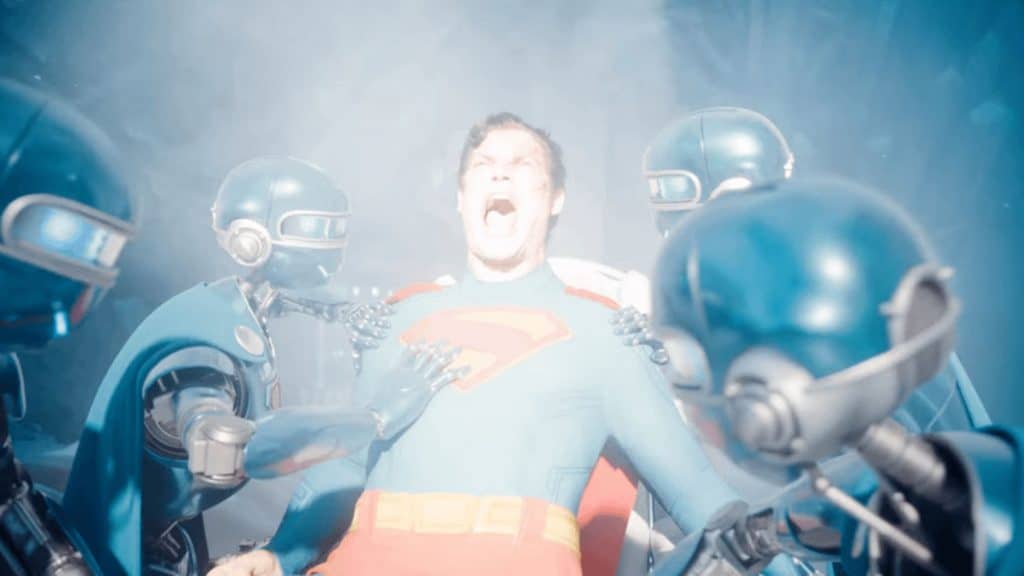superman se curando no sol