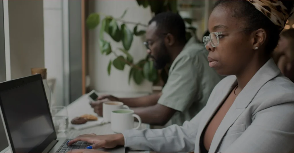 Estudo mostra que desigualdade salarial é maior nos cargos de diretores e gerentes