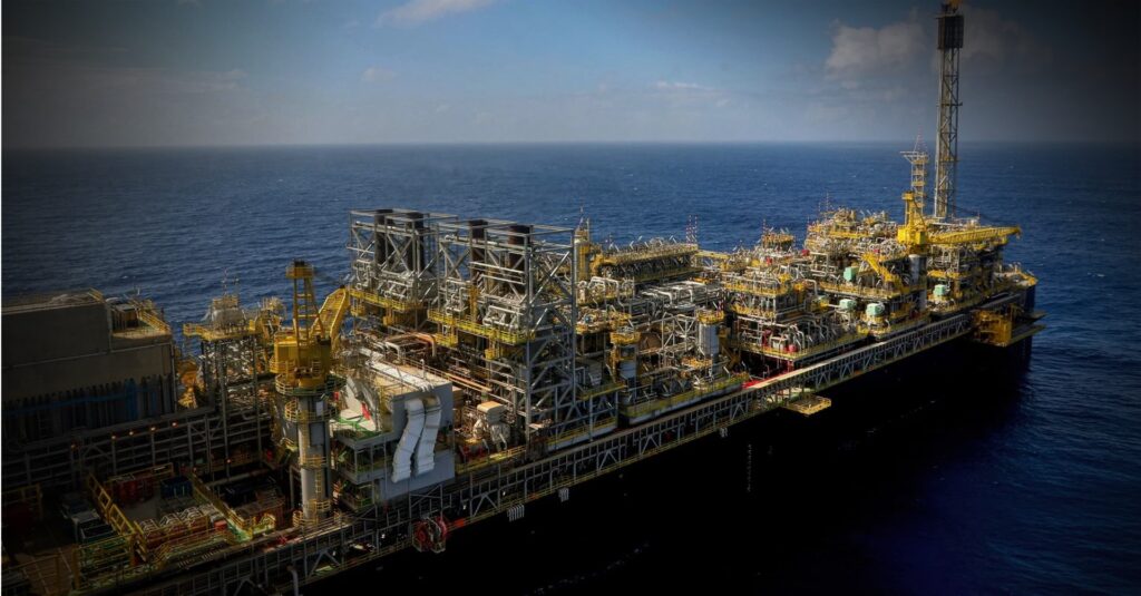 Plataforma de petróleo P-71 da Petrobras, a 200 quilômetros da costa do Rio de Janeiro