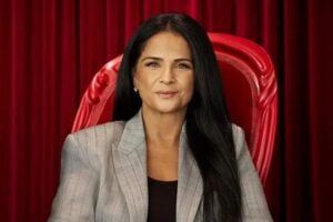 Na Netflix, Bela Bajaria já administra um orçamento anual de US$ 18 bilhões (R$ 97,07 bilhões) em conteúdo, em 50 idiomas e 190 países