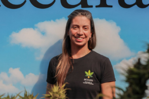 Paulistana com Negócio de R$ 1,2 Milhão Quer Criar a 1ª Escola Canábica do País