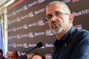 A Indústria de R$ 2,5 Bi por Trás do Sonho da Nestlé: Dominar o Prato dos Pets