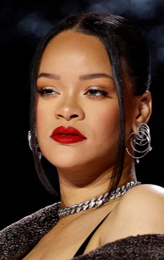 Ao longo de mais de 20 anos de carreira, Rihanna conquistou nove prêmios Grammy e vendeu mais de 250 milhões de discos
