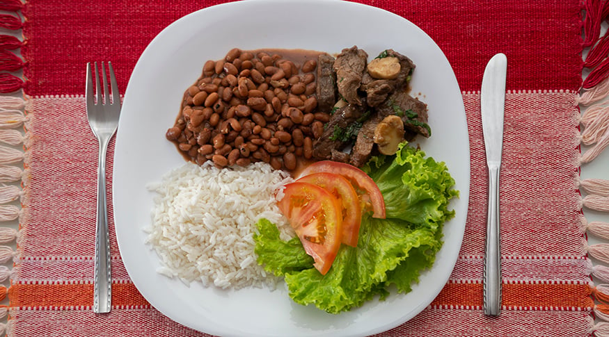 Arroz e feijão - prato feito