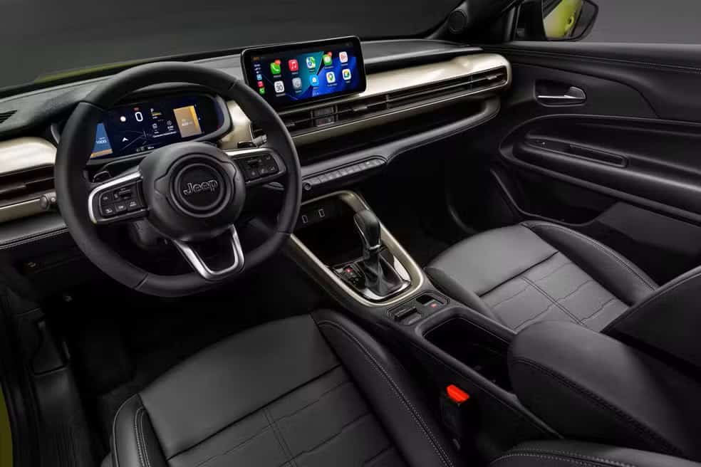 Interior do Jeep Avenger