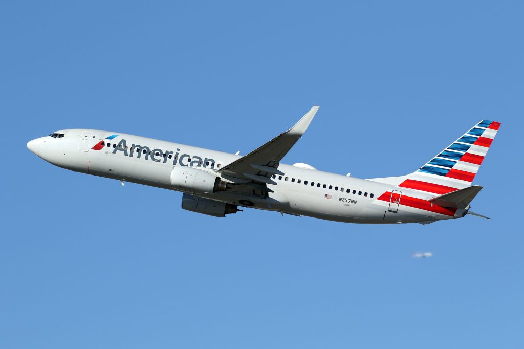 Boeing 737-800 no ar