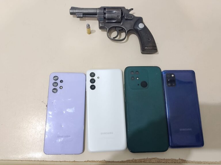 1400e1b0-b05a-4502-81f4-314ce160053b