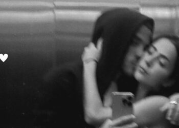 Jade Picon e André Lamoglia surgem aos beijos em nova foto