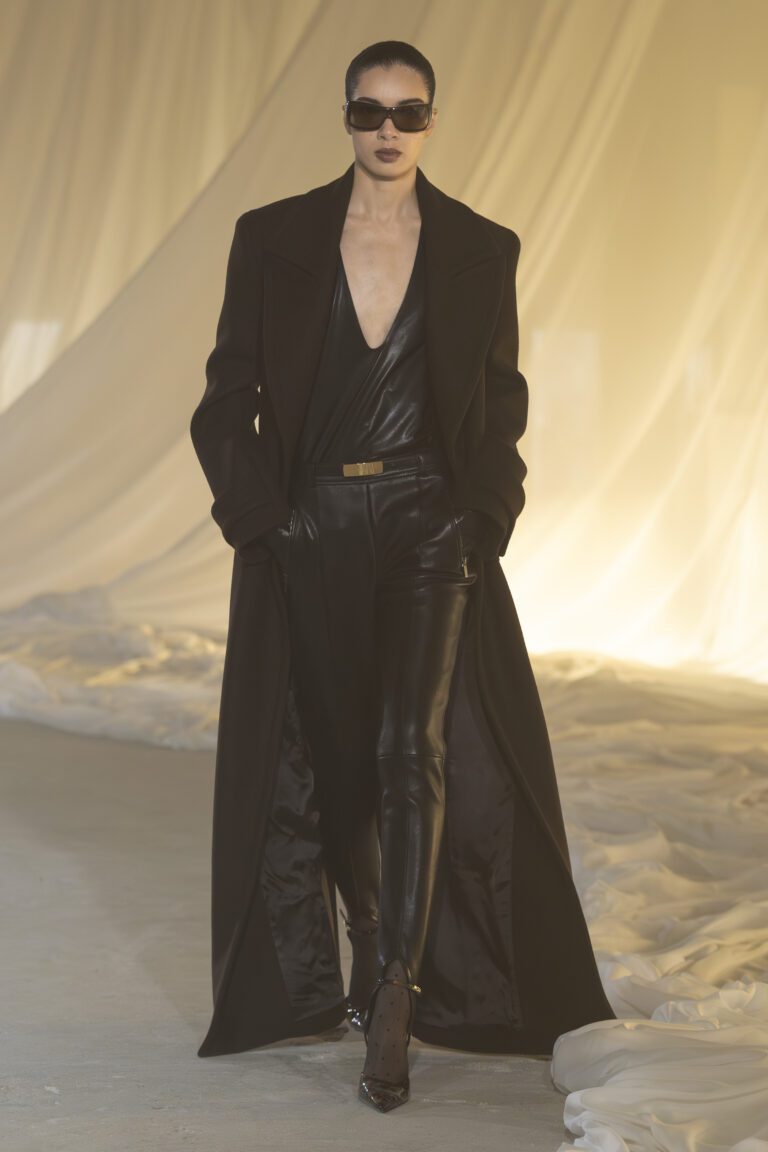 Balmain_FW26_VogueRunway_004-768x1152-1