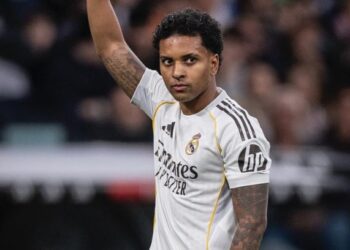 Rodrygo sofre ruptura no ligamento do joelho