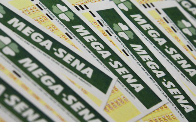 d9xm012vuyzn7exluch4xcro3-1