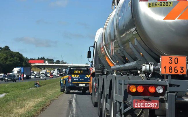 f1cqal2uim3zh7s8hfhg3g17x