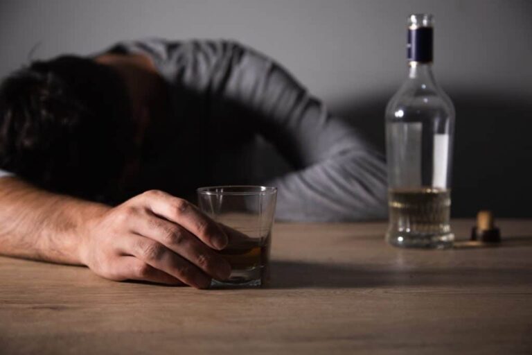 Alcoolismo-1-1024x683-1