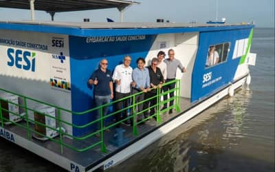 BarcoaenergiasolarofertaserviosdesadeatrabalhadoresribeirinhosdaAmaznia_0698643001779619399