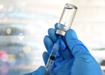 Ebola: nova vacina pode ficar pronta para testes em alguns meses