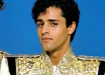 Quem foi Robson Barros, o ex-paquito que morreu aos 57 anos