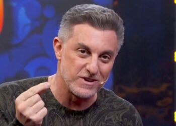 Diretor do Domingão com Huck deixa a Globo após 15 anos