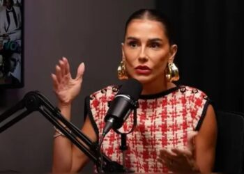 Deborah Secco expõe diferenças entre vida pessoal e profissional