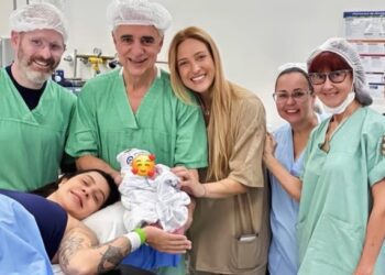 Médico de Lauana Prado se emociona após parto: “Celebrar a vida”
