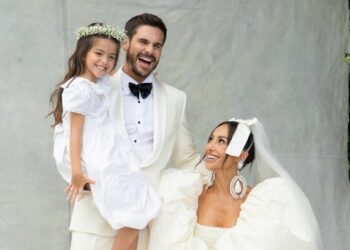 Sabrina Sato homenageia Nicolas Prattes no Dia dos Pais
