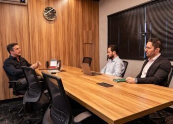 Lucas Marchesano defende planejamento para construir patrimônio
