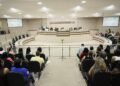 Debate sobre educação lota plenário da Câmara