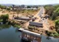 Prefeitura de Barreiras avança na obra da ponte sobre o Rio Grande com a concretagem das longarinas